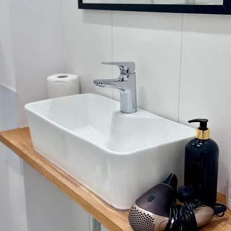 דירה Modern Flat In The Centre - By Hik *