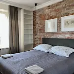 Modern Flat In The Centre - By Hik Lejlighed *